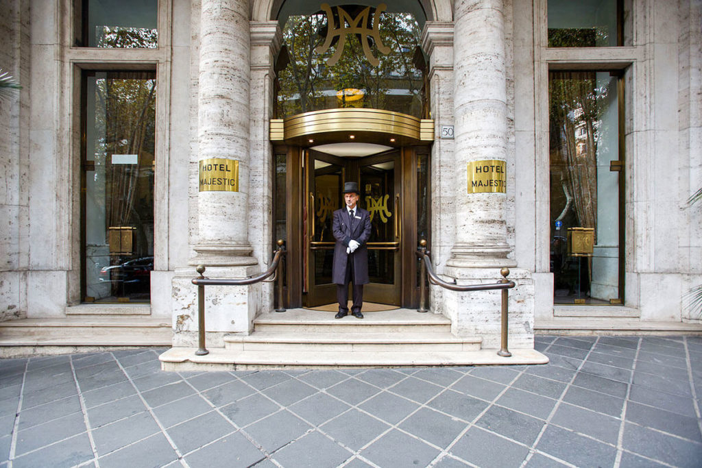 Hotel Majestic Roma - Front Door